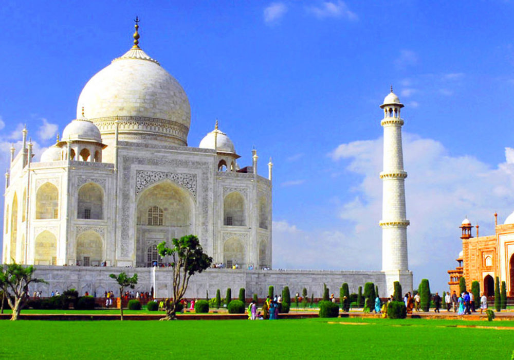 Agra Travel: The Complete travel guide of Taj Mahal tour