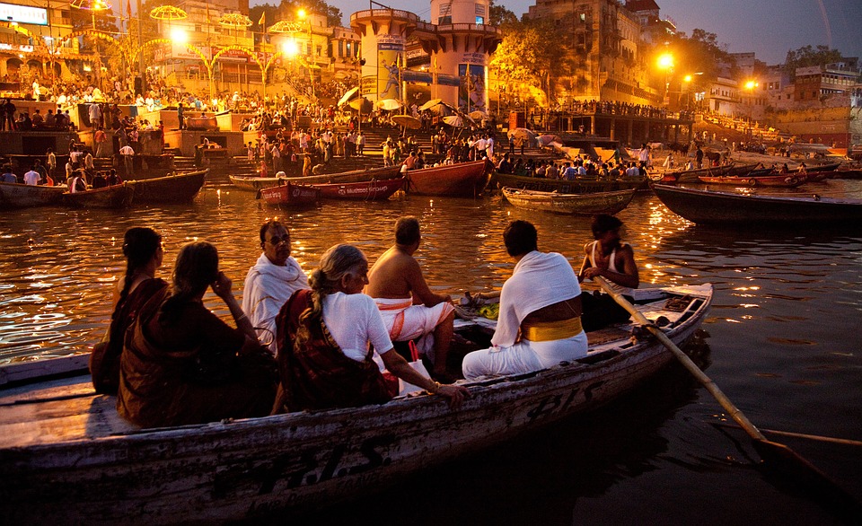 Varanasi Travel: One of the oldest city of India