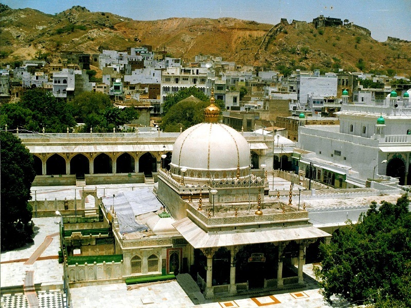 Ajmer Travel: Scared tour destination in Rajasthan